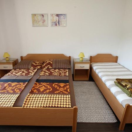 Tatjana'S Guesthouse Порторож Екстериор снимка
