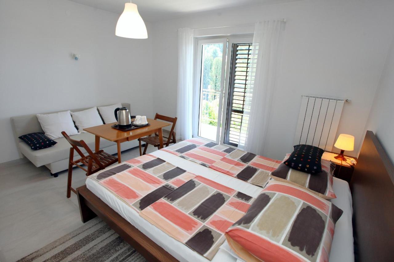 Tatjana'S Guesthouse Порторож Екстериор снимка