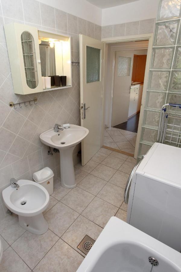 Tatjana'S Guesthouse Порторож Екстериор снимка