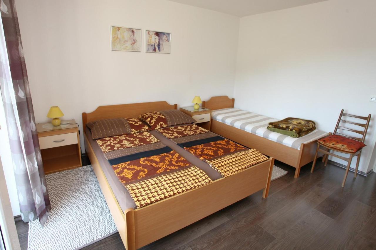 Tatjana'S Guesthouse Порторож Екстериор снимка