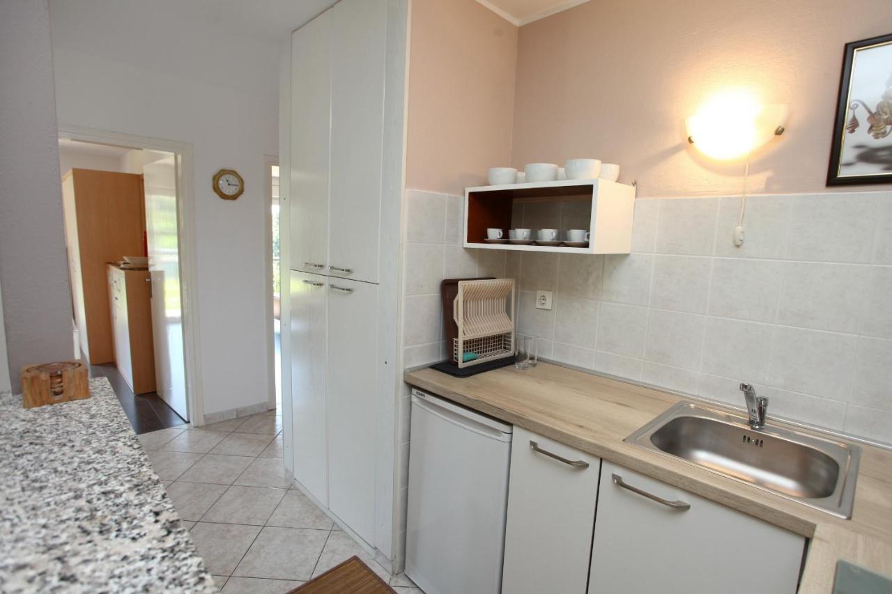Tatjana'S Guesthouse Порторож Екстериор снимка